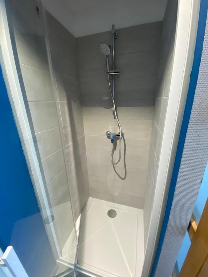 Logements équipés à Onnaing avec espace Balneo en OPTION proche Toyota, autoroute et Valenciennes Esterno foto