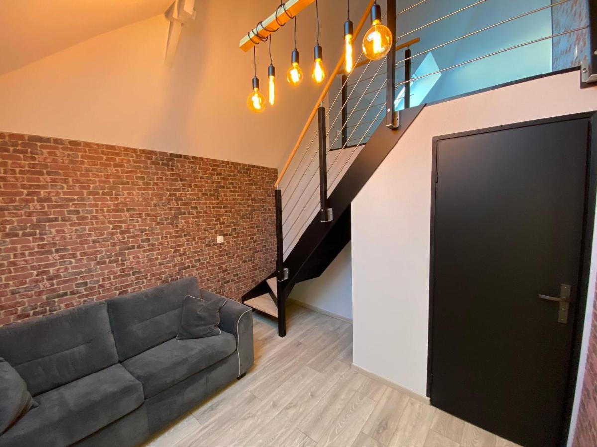 Logements équipés à Onnaing avec espace Balneo en OPTION proche Toyota, autoroute et Valenciennes Esterno foto