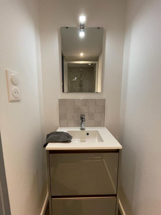 Logements équipés à Onnaing avec espace Balneo en OPTION proche Toyota, autoroute et Valenciennes Esterno foto
