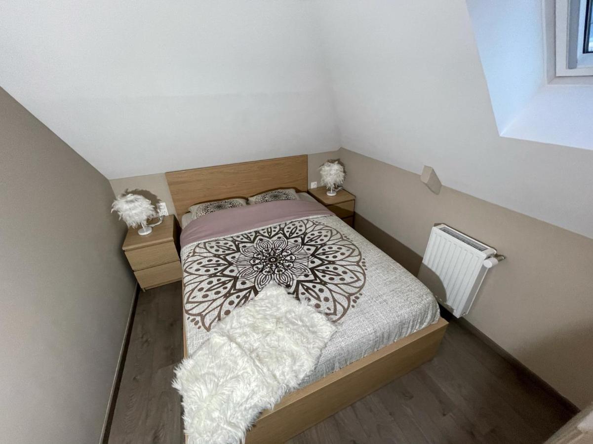 Logements équipés à Onnaing avec espace Balneo en OPTION proche Toyota, autoroute et Valenciennes Esterno foto